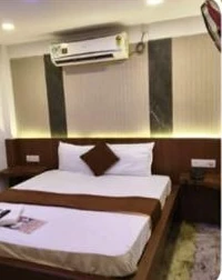 Executive Fluted Wood & Marble Suite